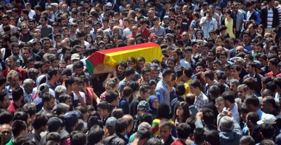 Gever'de cenaze sonrası polis müdahalesi: 1 çocuk başından yaralandı
