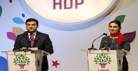 Gözaltılar dünya basınının manşetinde