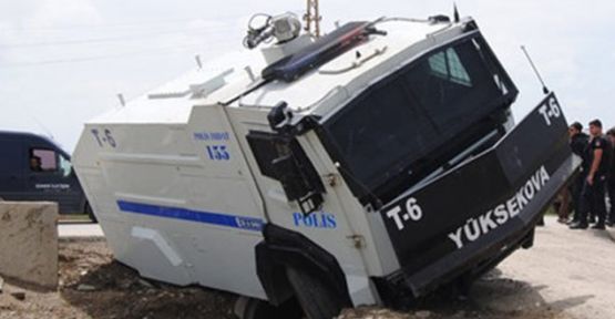 Hakkari'de TOMA devrildi