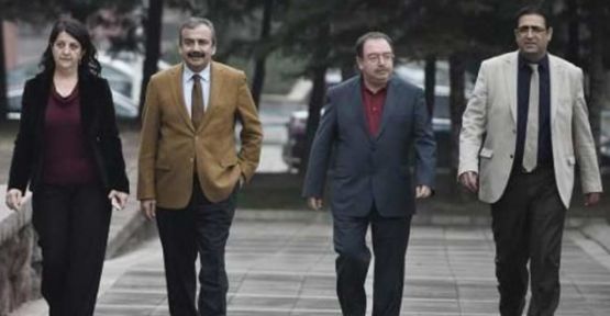 HDP Heyeti İmralı'ya gitti