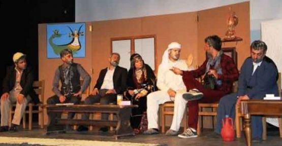 HDP, Kürtçe tiyatro oyununun engellenmesini sordu