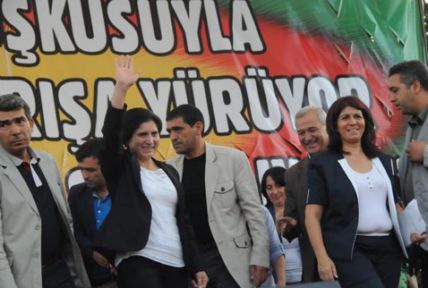 HDP, PYD Eşbaşkanı'nı Ankara'ya davet etti
