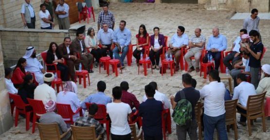 HDP ve DBP heyeti Maxmur Kampı ve Ranya'yı ziyaret etti