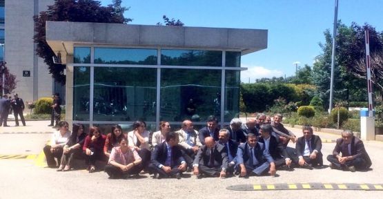 HDP'den AYM önünde eylem