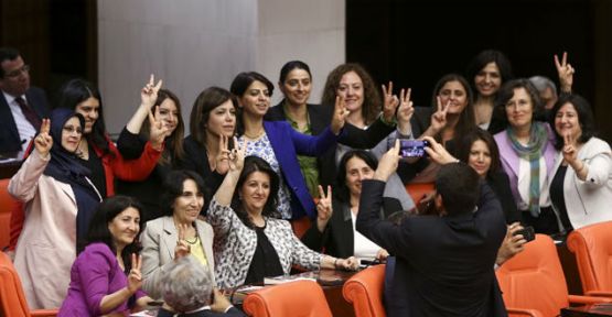 HDP'lilere ait 30 fezleke daha Diyarbakır'a gönderildi