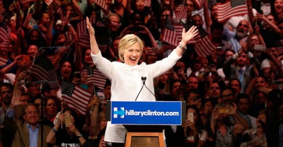 Hillary Clinton ABD'nin ilk kadın başkan adayı