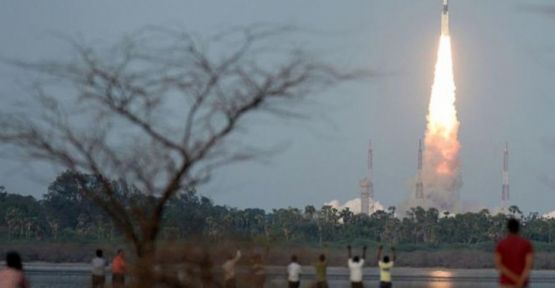 Hindistan, uzaya 200 fil ağırlığında roket gönderdi