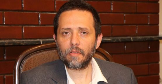 İhraç edildiği üniversiteye öğrenci olarak döndü