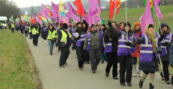 Jinên ber bi azadiya Ocalan ve dimeşin