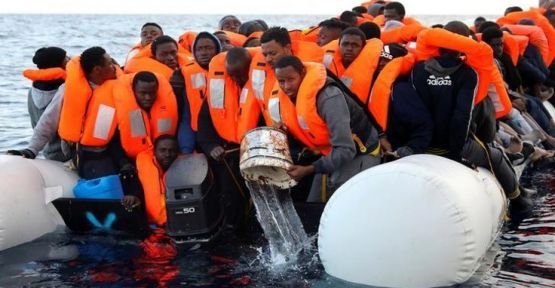 İnsan tacirleri göçmenleri denize atıyor