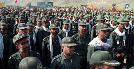 İran Devrim Muhafızları'na saldırı: 20 kişi öldü