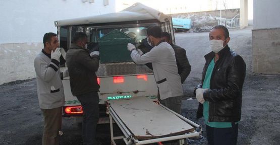 İran sınırında donarak ölmüş 6 erkek cesedi bulundu