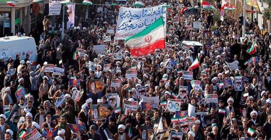 İran'da reformcular protestolara neden mesafeli?