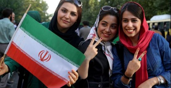 İranlı kadınların futbol heyecanı kısa sürdü: Reform değil teknik hata!