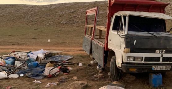 İşçileri taşıyan kamyonet devrildi: 1 ölü, 17 yaralı
