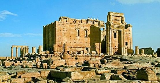 IŞİD Palmira'daki Bel Tapınağı'nı havaya uçurdu
