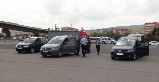 İstanbul polisi, iki gündür gişelerde bombalı araç arıyor