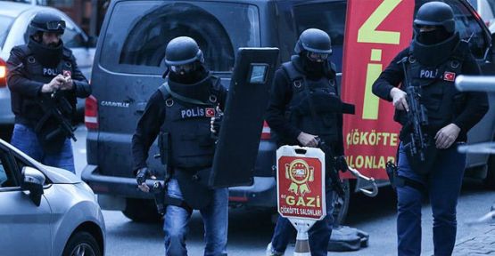 İstanbul Sultangazi'de polis operasyonu