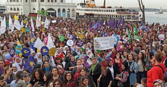 İstanbul'da 8 Mart: Erkek şiddetine karşı ayaktayız, eşit ve özgür bir yaşam için isyandayız