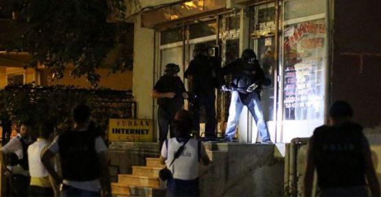 İstanbul'da ev baskınları