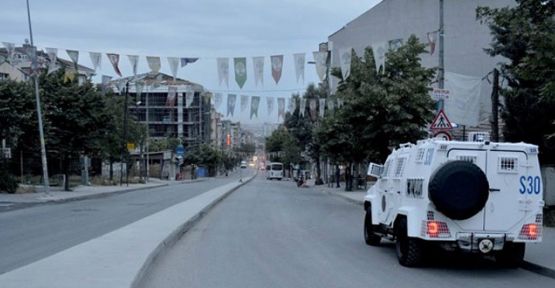 İstanbul'da helikopter destekli polis baskını