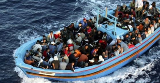 İtalya açıklarında göçmen teknesi battı: En az 40 ölü