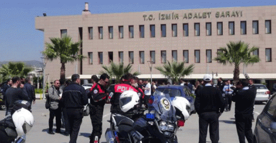 İzmir Adliyesi'ne 'bylock' operasyonu: 76 gözaltı