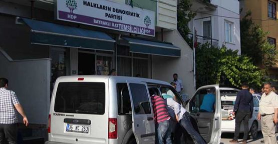 İzmir'de HDP'ye baskın: İlçe eş başkanı gözaltına alındı