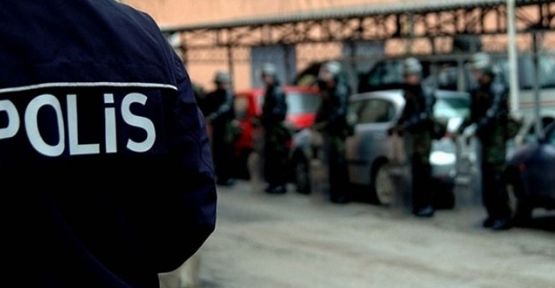 İzmir'de 'paralel yapı' operasyonu: 34 gözaltı
