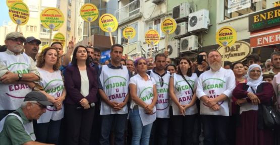 İzmir'deki Vicdan ve adalet nöbeti sona erdi