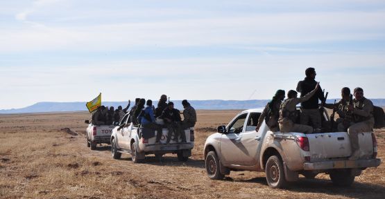 İzvestiya: Suriyeli Kürtler, Rakka'yı kendi özerk bölgelerine dahil etmeyi planlıyor