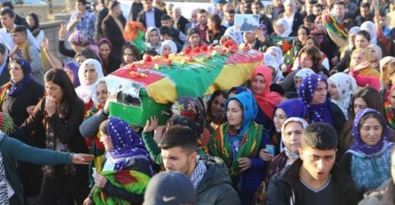 Ji bo 5 şervanên YPG'ê oxirkirina bi heybet