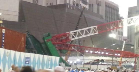 Kabe'de vinç devrildi: 87 ölü! 