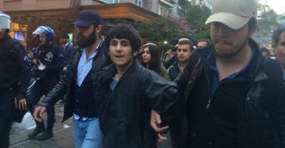 Kadıköy'deki soykırım anmasına polis müdahalesi