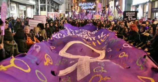 Kadınlar 25 Kasım'da sokaklarda olacak