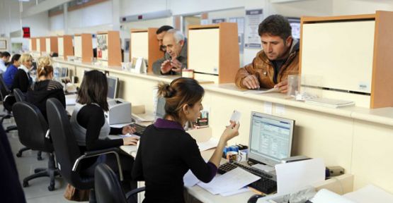 Kamuda memurların yıllık izinleri kaldırıldı