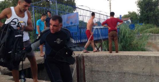 Kanalda kaybolan gençlerden kötü haber