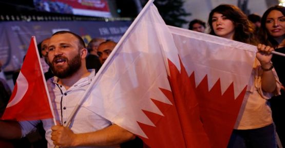 'Katar boyun eğerse Türkiye zorlanır'
