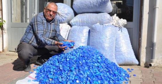 Kendini engellilere yardıma adadı