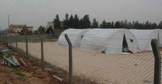 Kobanililerin kaldığı kampa baskın