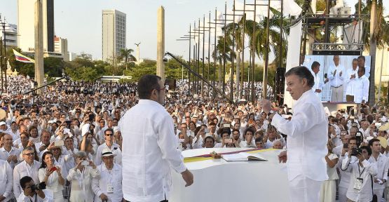 Kolombiya'da Kongre, barış anlaşmasını onayladı