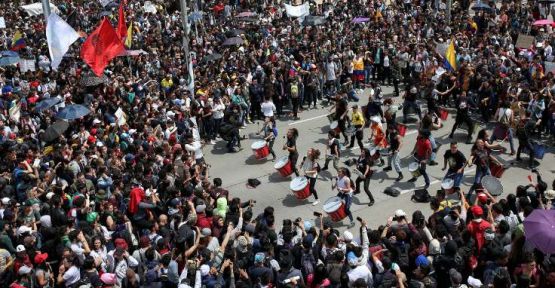 Kolombiya'da ulusal grev: Protestolarda en az 40 eylemci yaralandı