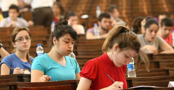 KPSS önlisansta 25 bin kişi sıfır çekti