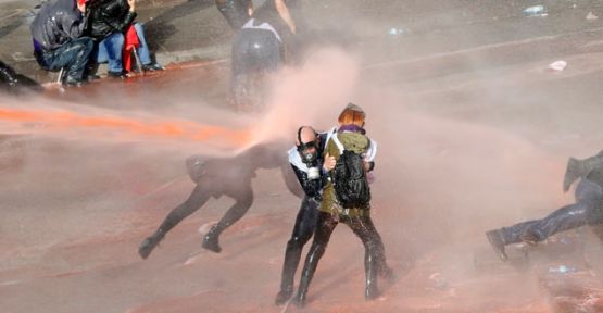 Mahkeme: Polis gazetecilere engel değil yardımcı olmalı