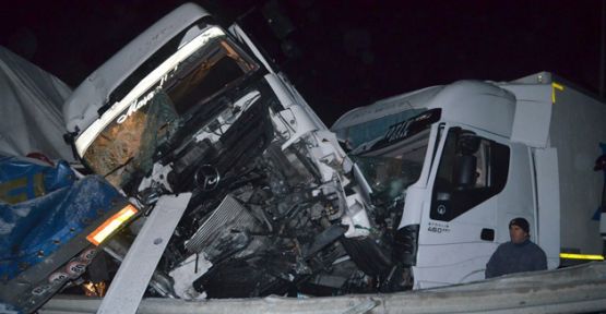  Mardin'de Zincirleme Trafik Kazası: 2 Ölü, 8 Yaralı