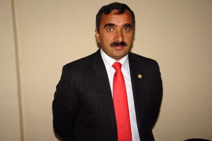 Mirpenç Uysal görevine döndü