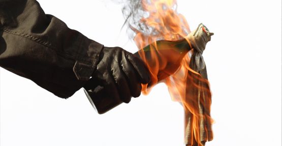 Molotof ve havai fişek bulunan poşetteki parmak izine hapis cezası