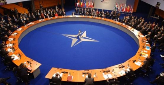 NATO Karadağ üyelik daveti