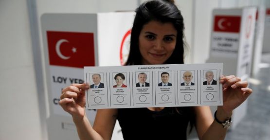 NYT: Türkiye'yi gençlik birleştirecek