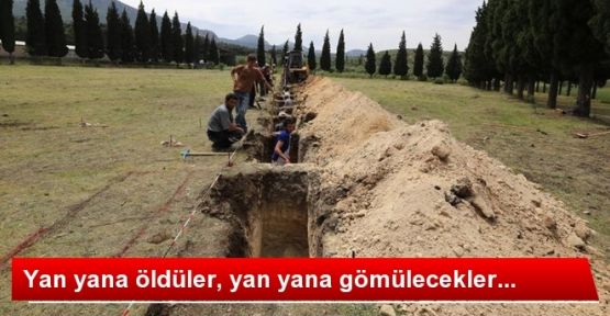 Ölen Madenciler İçin Mezarlar Kazılıyor